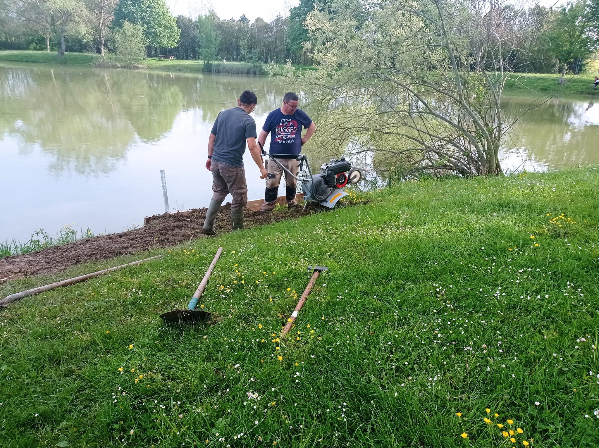 Les Amis Pêcheurs De Luzé
