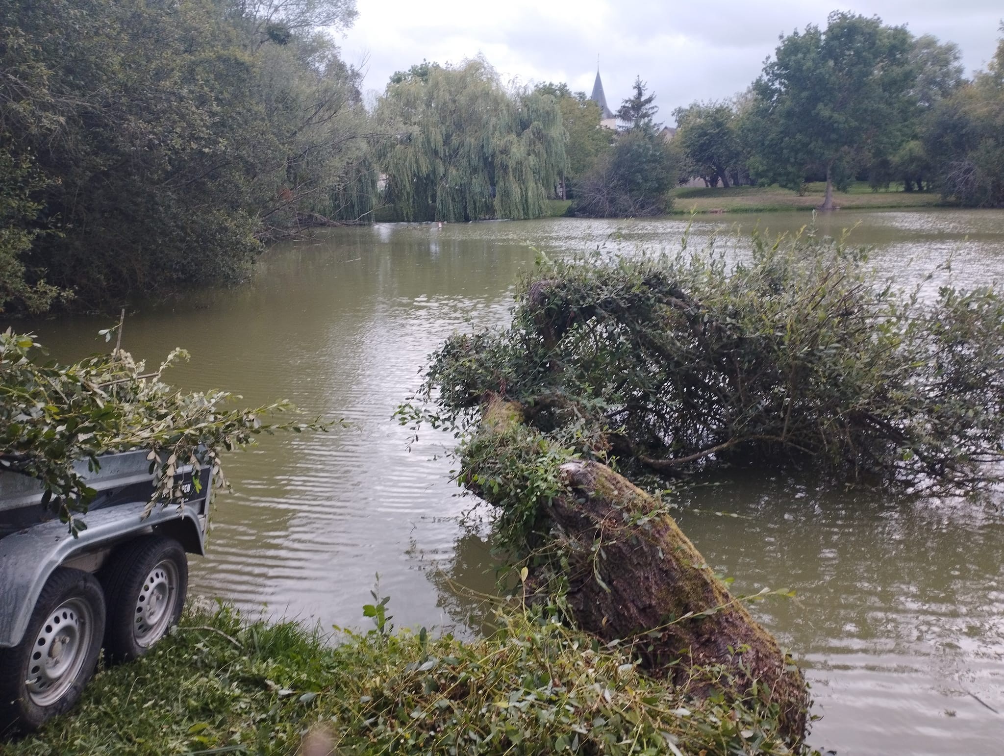 Les Amis Pêcheurs De Luzé